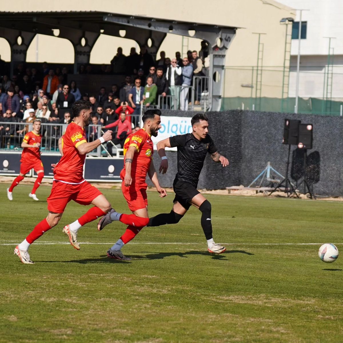 Muğlaspor Ege Derbisinde Tire 2021 FK\'yı Yendi