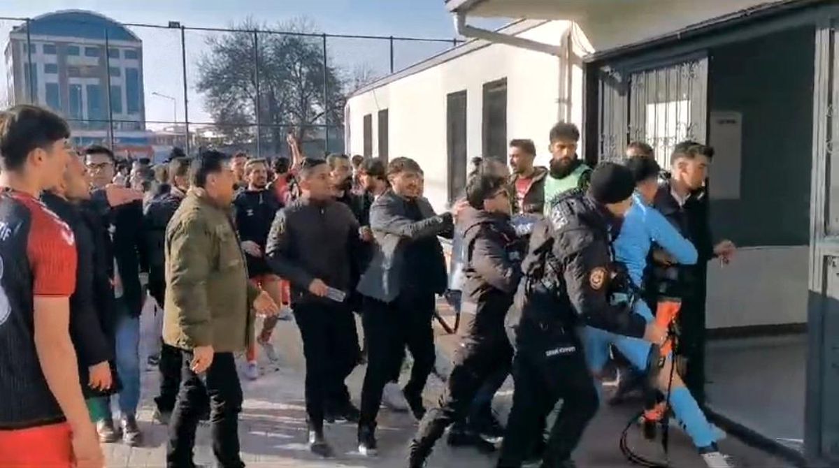 Van\'da BAL Maçından Sonra Kavga Çıktı