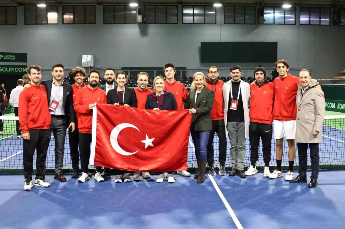 Türkiye Tenis Takımı Dünya Grubu\'na Yükseldi