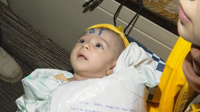 Asrın felaketi'nin simgelerinden 'Enkaz bebek' 2 yaşında Asrın felaketi'nin simgelerinden 'Enkaz bebek' 2 yaşında