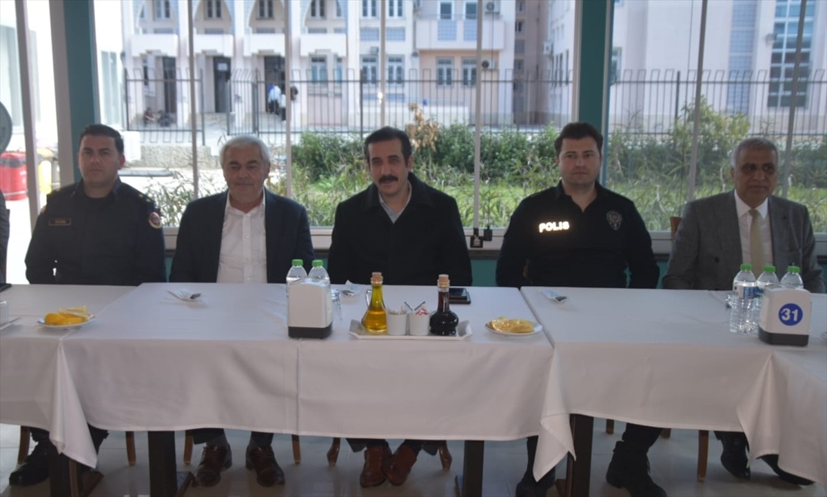 Kaymakam Muhtarlarla Buluştu