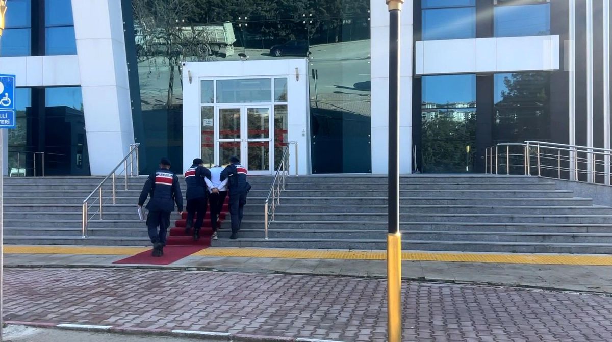 Burdur\'da Anneye Şiddet: Zanlı Konya\'da Yakalandı