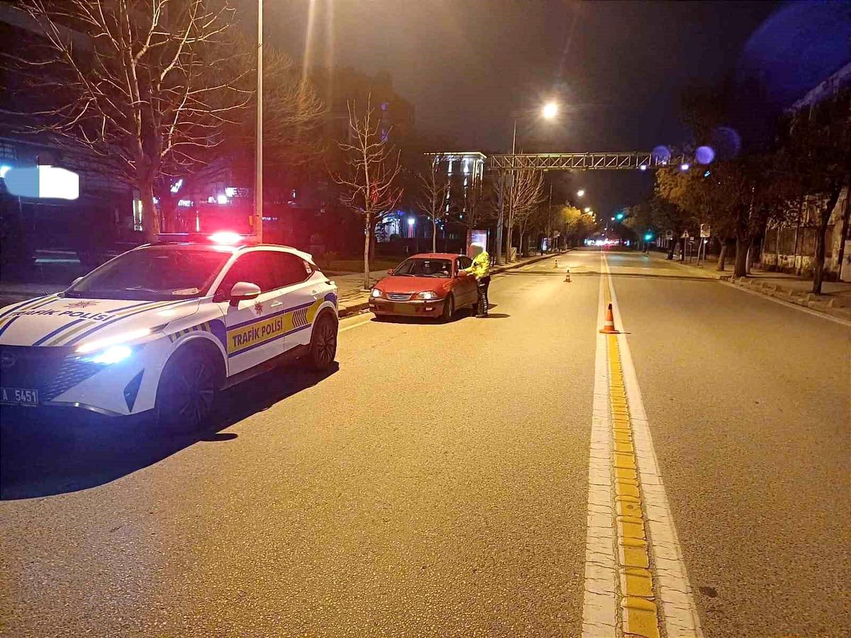 Eskişehir\'de Trafik Denetimi: 61 Sürücü Alkollü Yakalandı