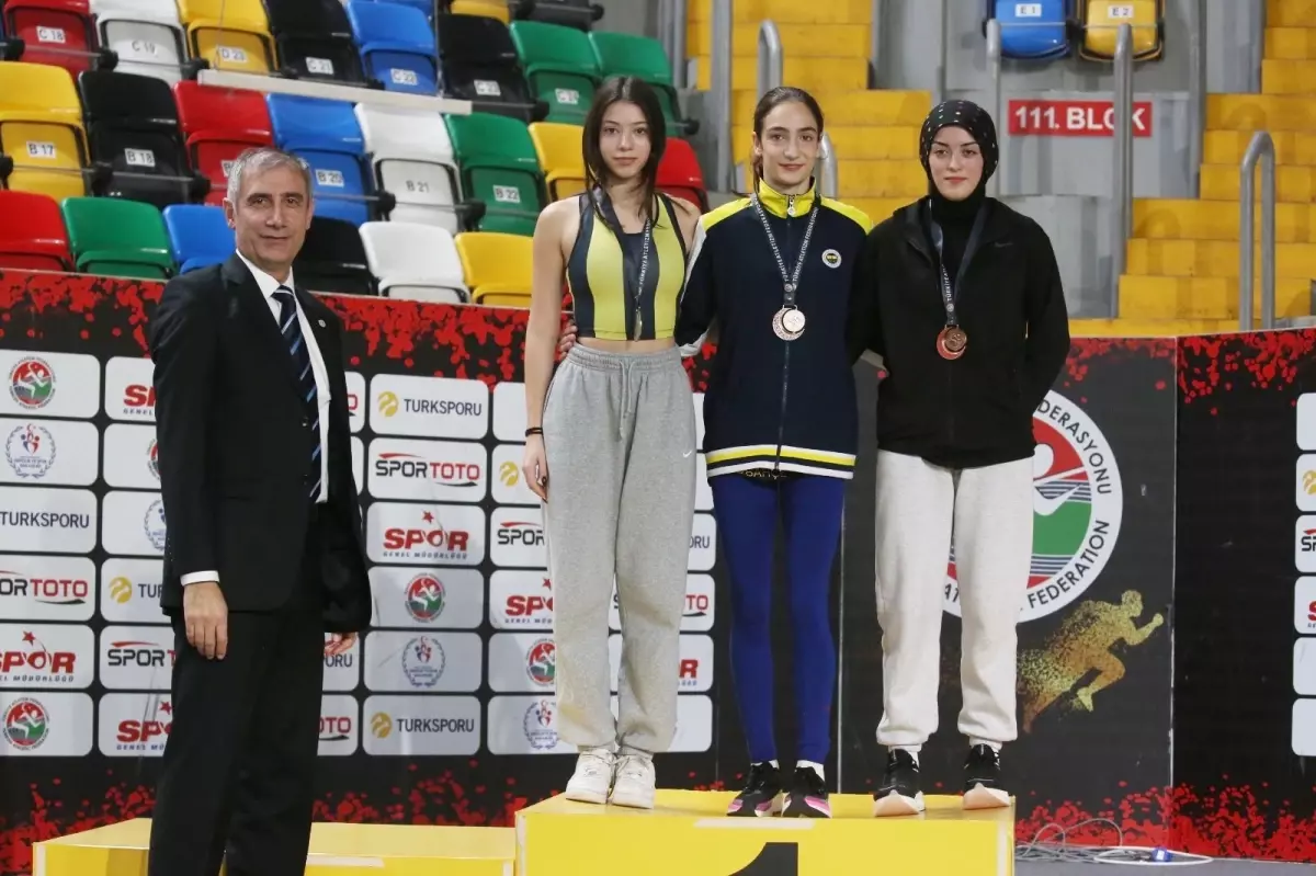 Jerfi Fıratlı U18 Türkiye Salon Atletizm Şampiyonası Sona Erdi