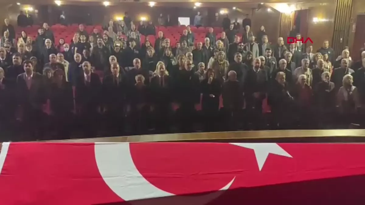 Kaligrafi Sanatçısı Etem Çalışkan\'ın Son Yolculuğu