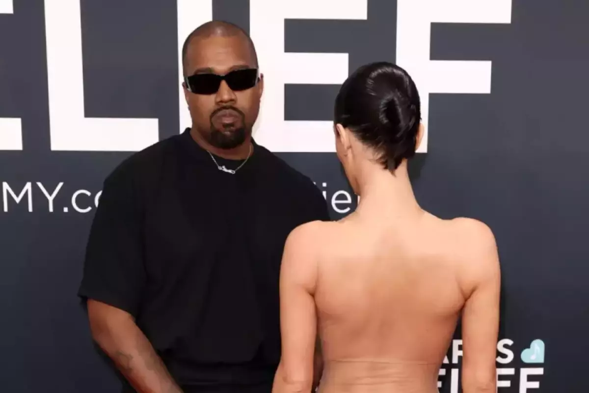 Kanye West\'in Bianca Censori\'ye verdiği talimatlar ortaya çıktı