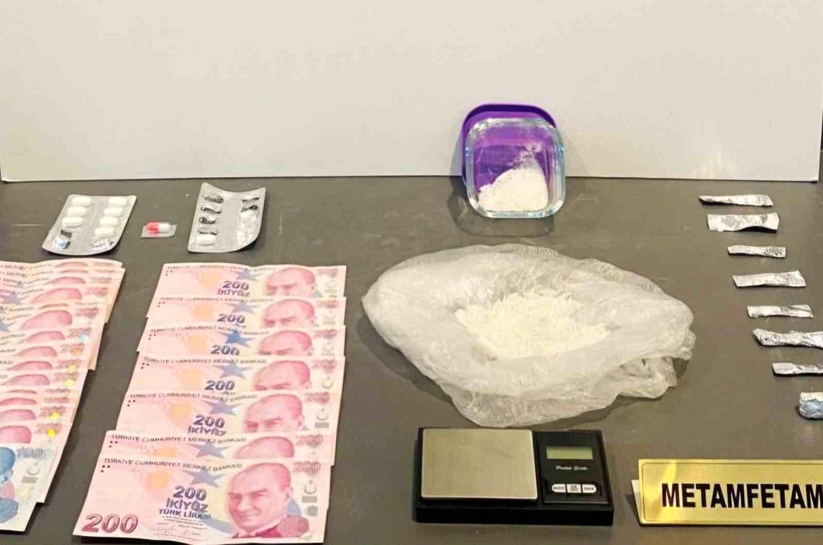 Samsun\'da Uyuşturucu Operasyonları: 4 Gözaltı
