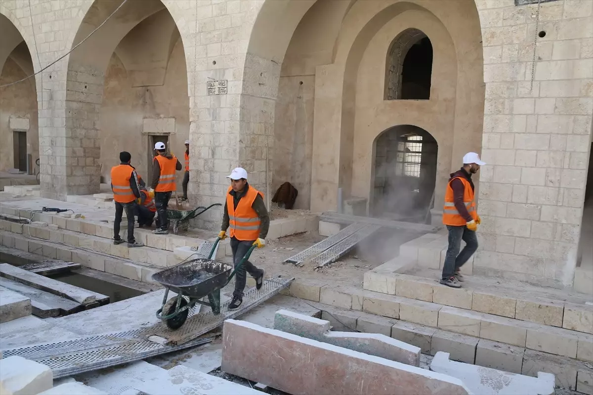 Şanlıurfa\'da 11 Tarihi Cami İbadete Açıldı