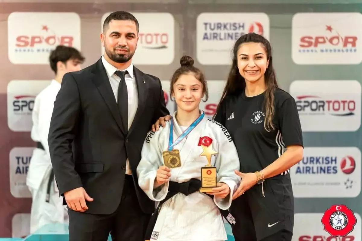 Ümraniye Belediyesi Spor Kulübü Judo\'da Başarılarına Devam Ediyor