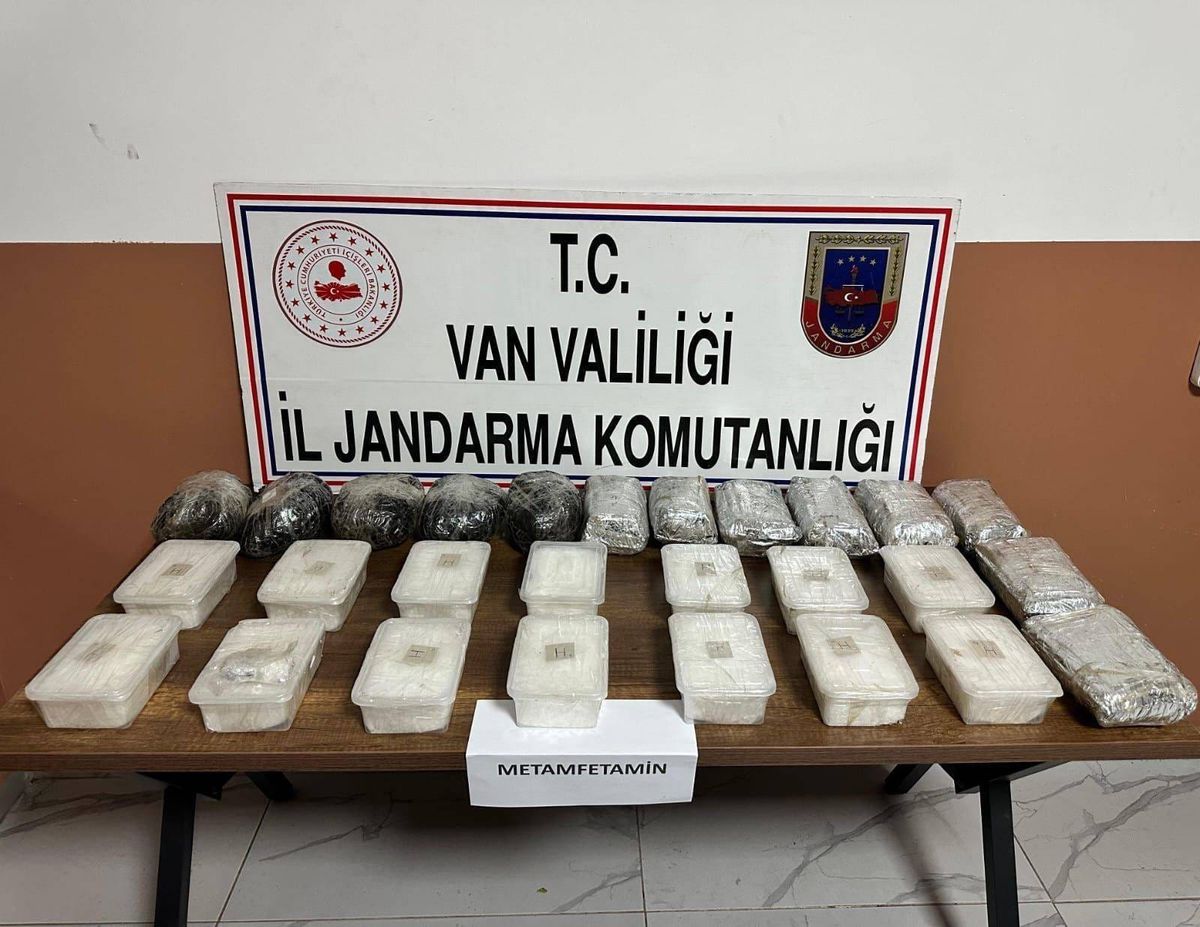 Van\'da Uyuşturucu Operasyonları: 173 Kilo Metamfetamin Ele Geçirildi