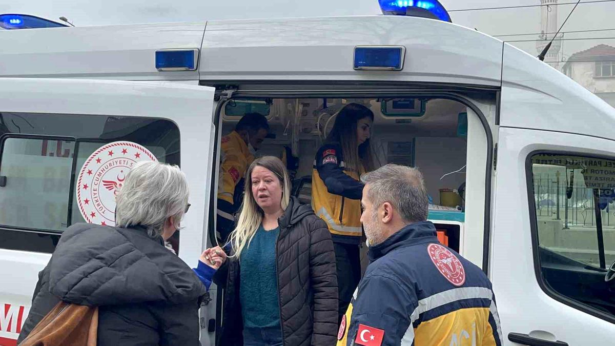 Bursa\'da Oto Aksesuar İşletmesinde Yangın