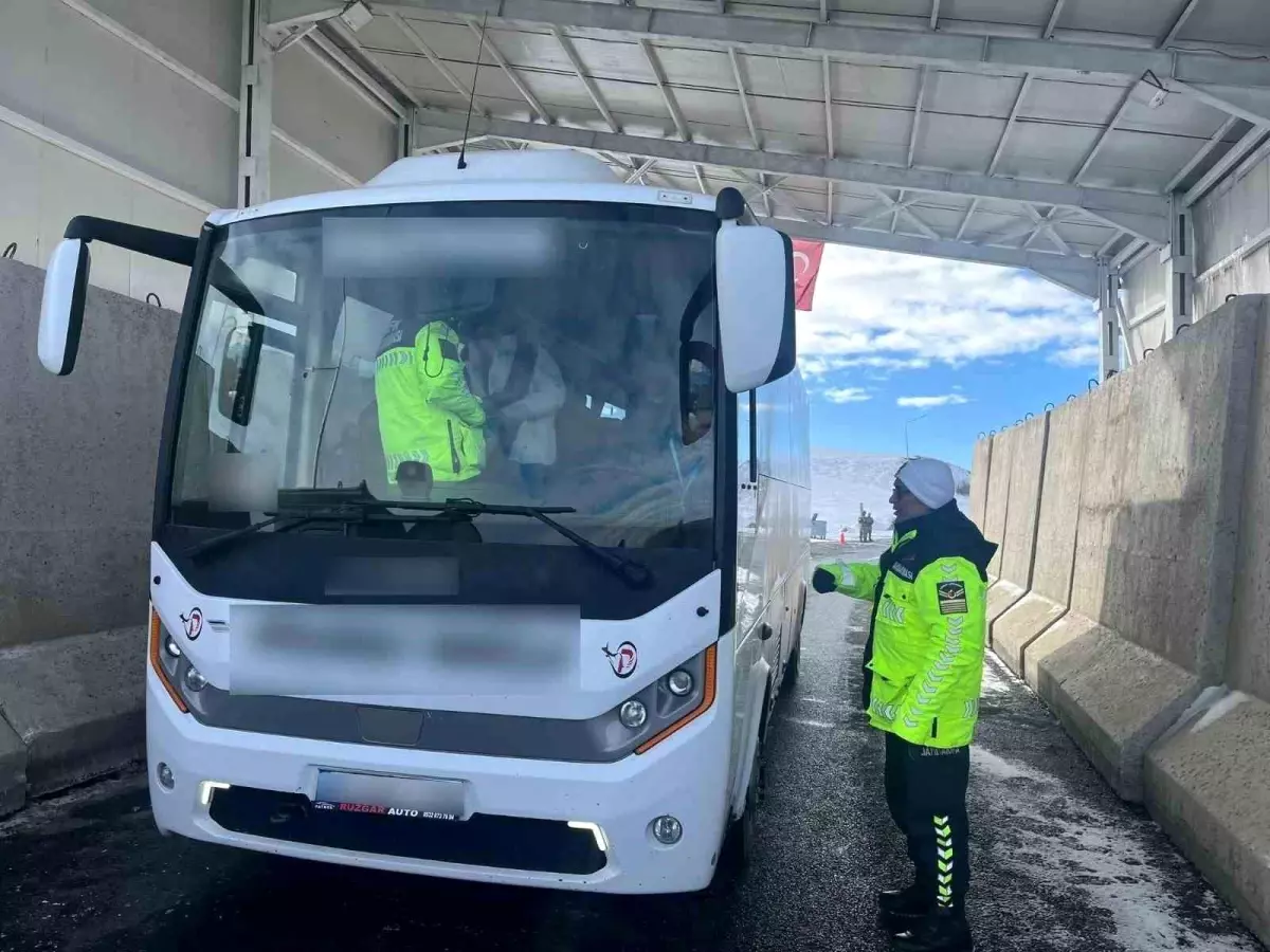 Ağrı Jandarmasından Trafik Denetimi