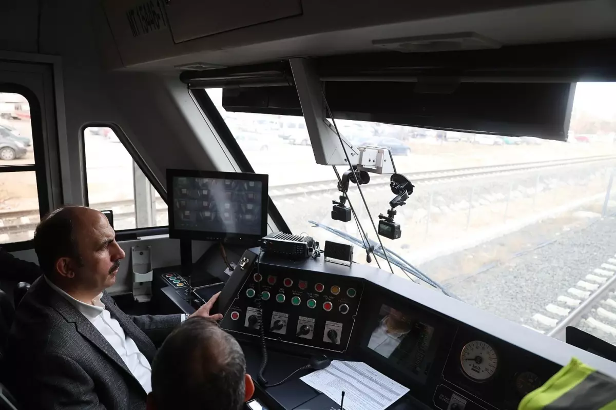 Bazı Belediyeler Polemik Peşinde, Konya Büyükşehir\'in Gündemi Yine Yatırım