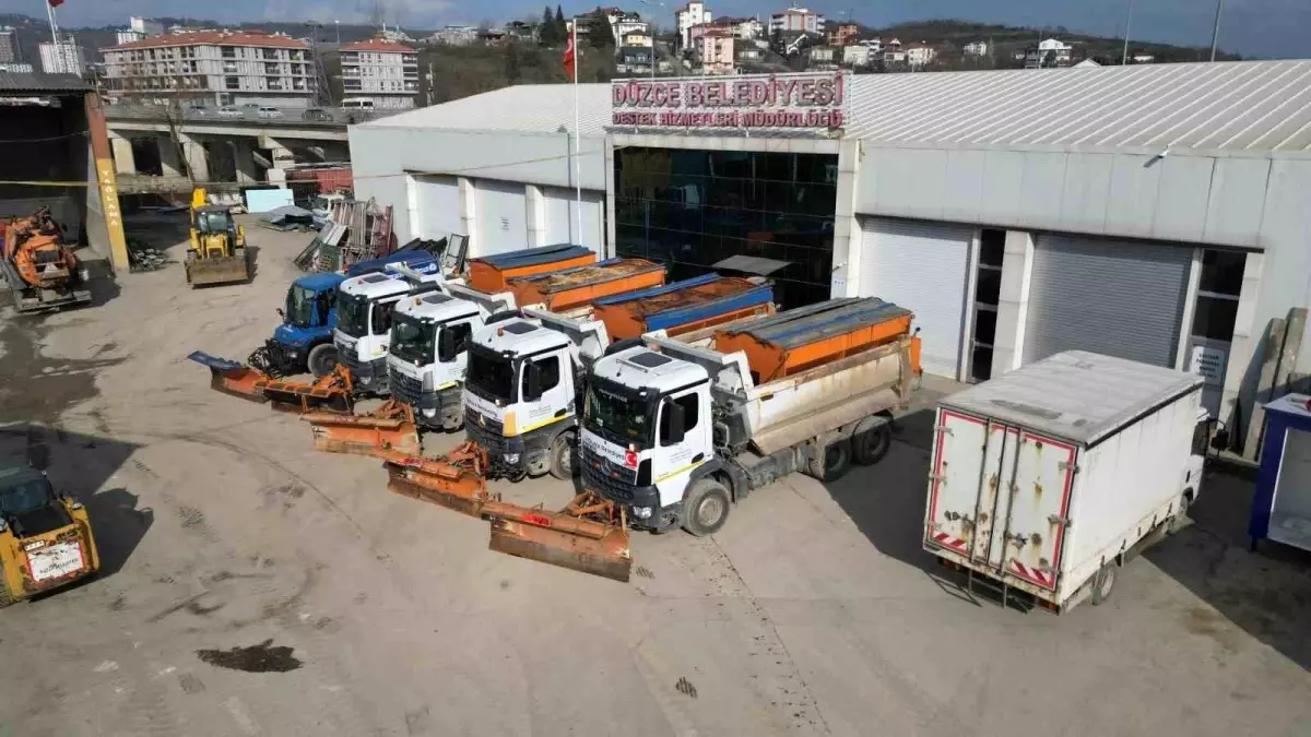 Düzce Belediyesi Kar Yağışına Hazır