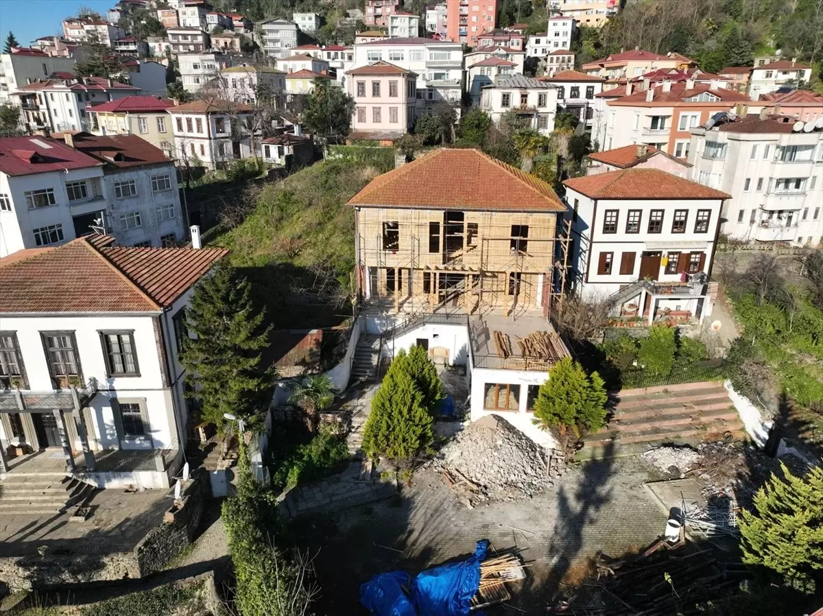 Giresun\'da Tarihi Okul Restorasyonu Devam Ediyor