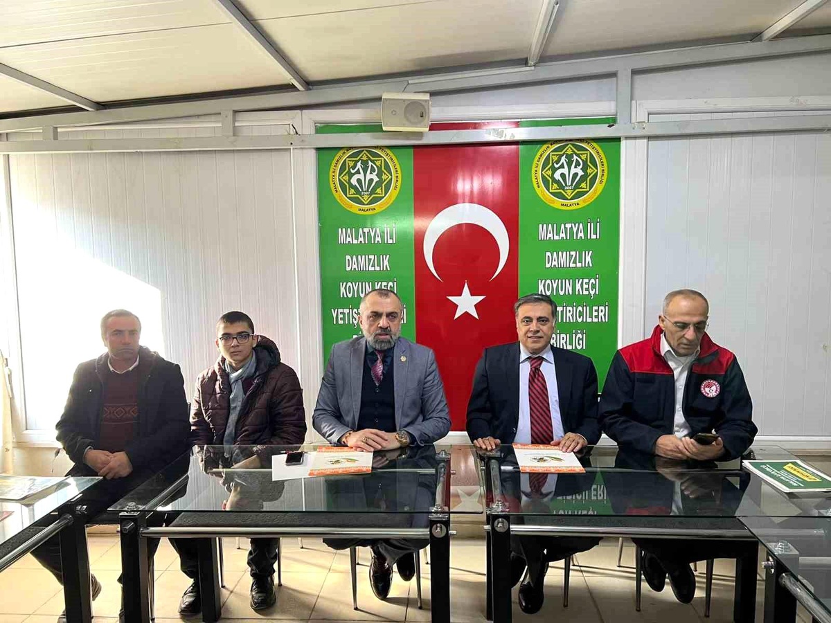 Malatya\'da 2025 Proje Küpeleri Dağıtıldı
