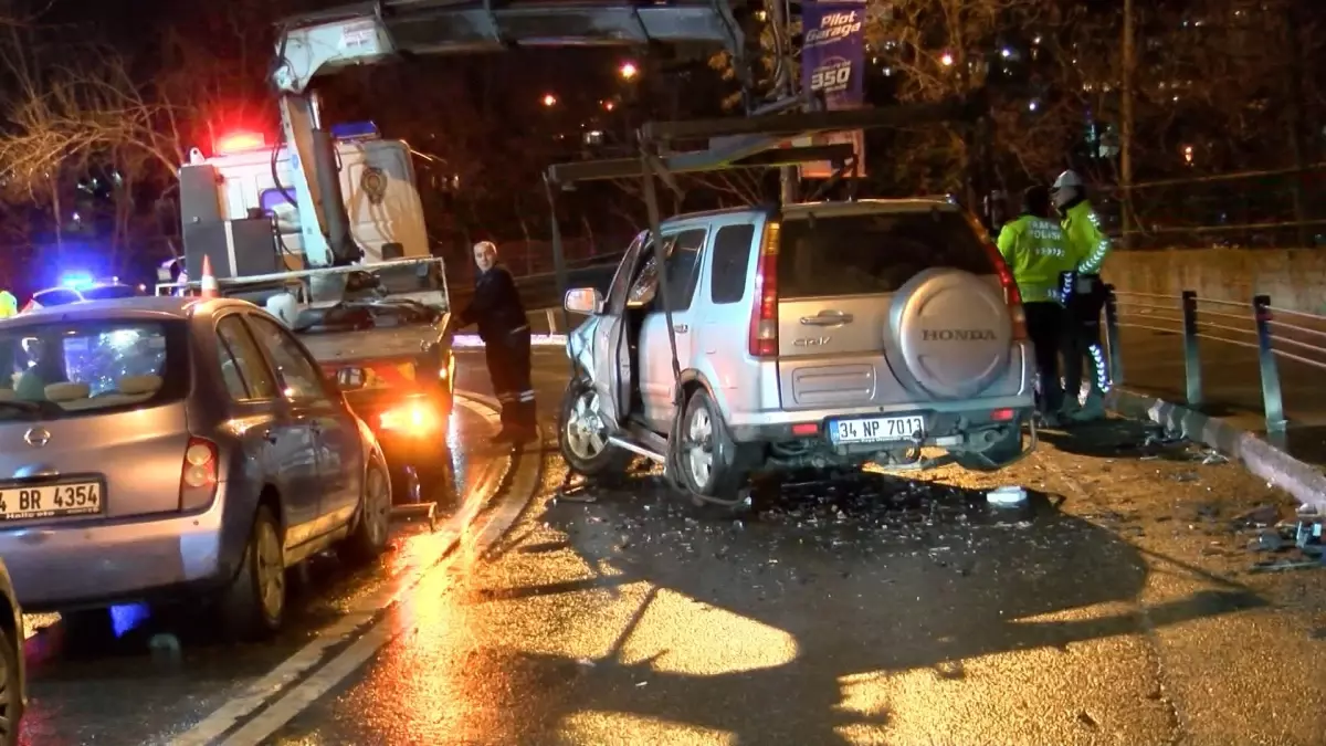 Sarıyer\'de Trafik Kazası: İki Sürücü Yaralandı