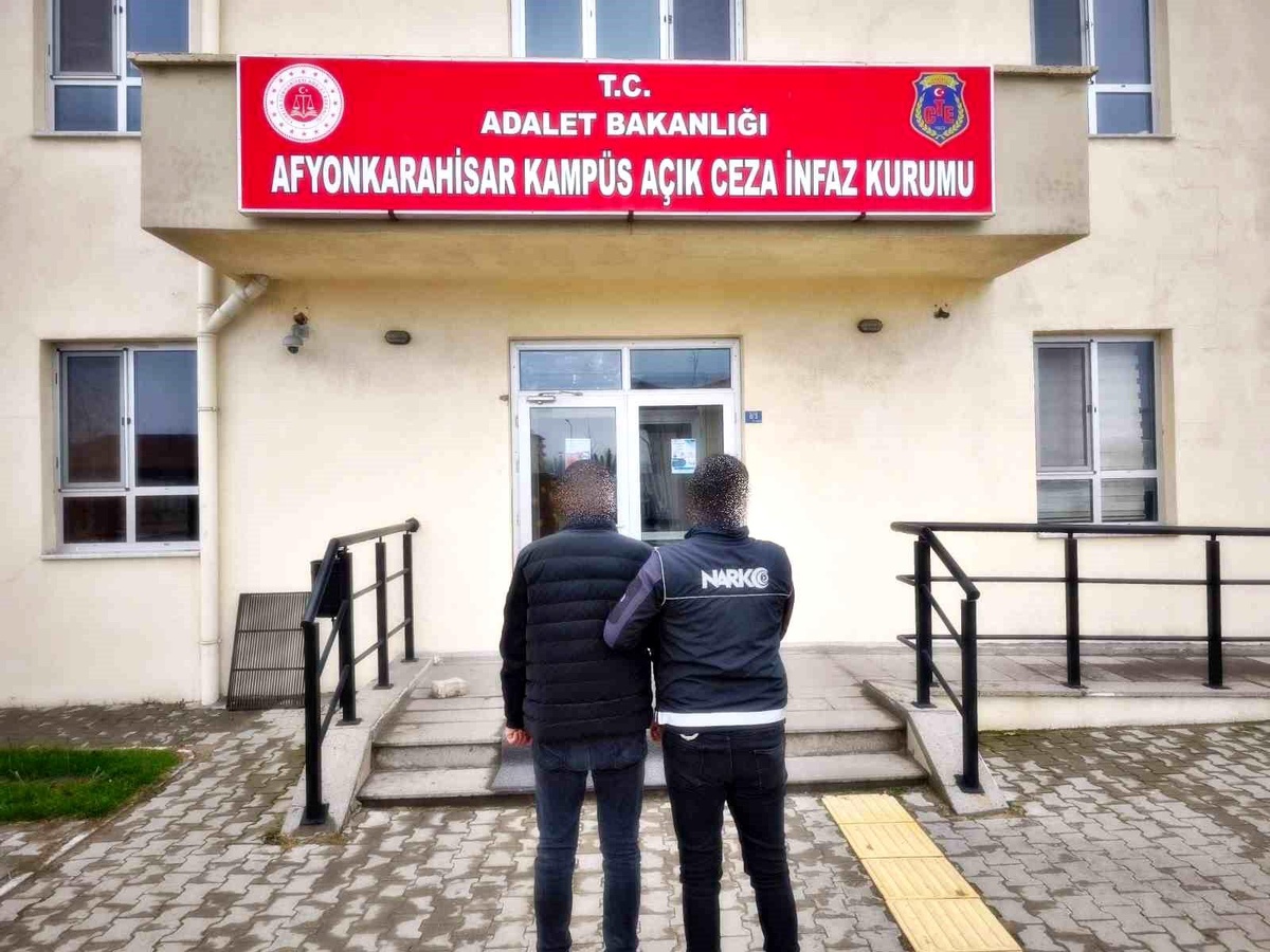 Uyuşturucu Ticareti Yapan Şahıs Yakalandı