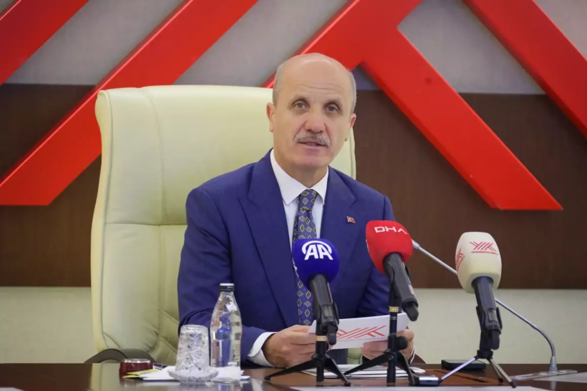 YÖK Başkanı Özvar\'dan Sanayicilere \'Elinizi Taşın Altına Koyun\' Çağrısı