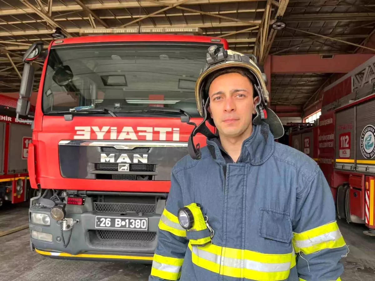 6 Şubat depreminde eşini kaybeden itfaiye eri o günleri anlattı