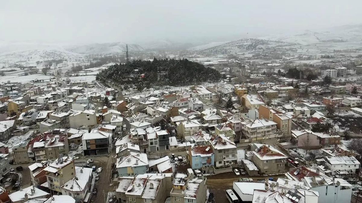 Afyonkarahisar Karla Kaplandı