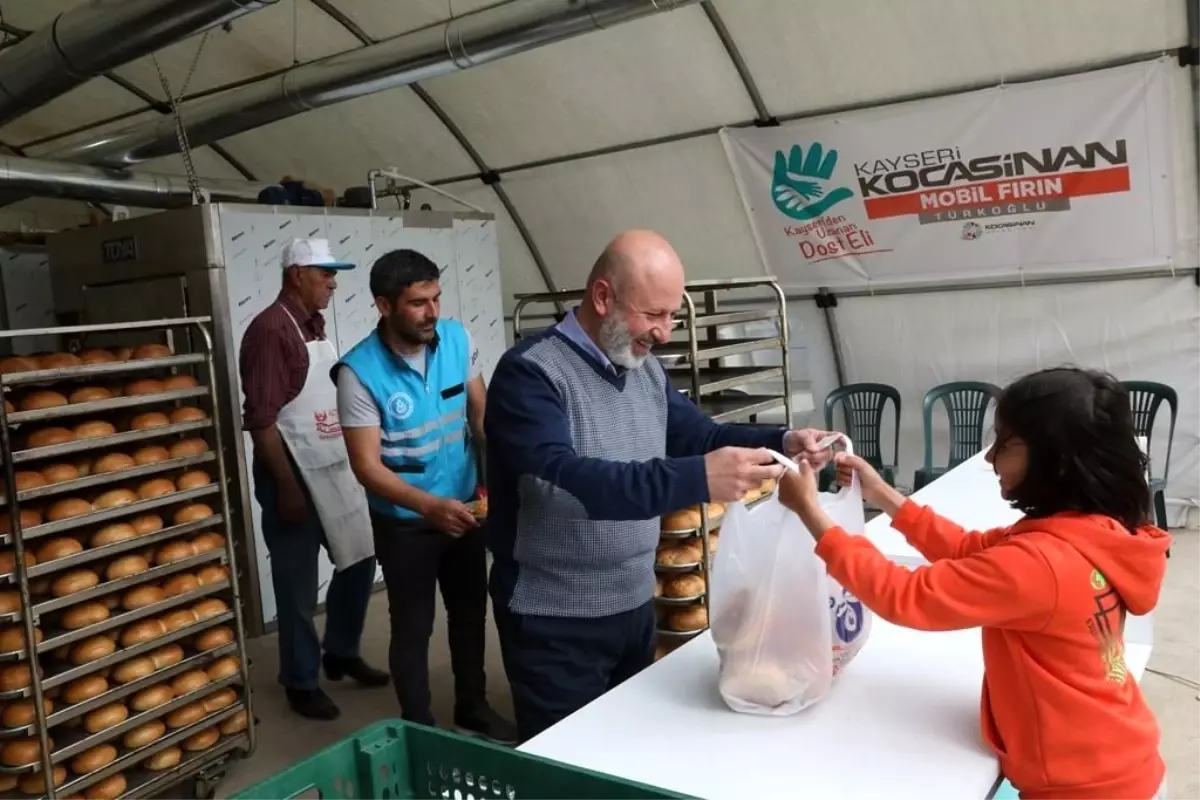 Başkan Çolakbayrakdar, "Depremzede kardeşlerimizin her daim yanındayız"