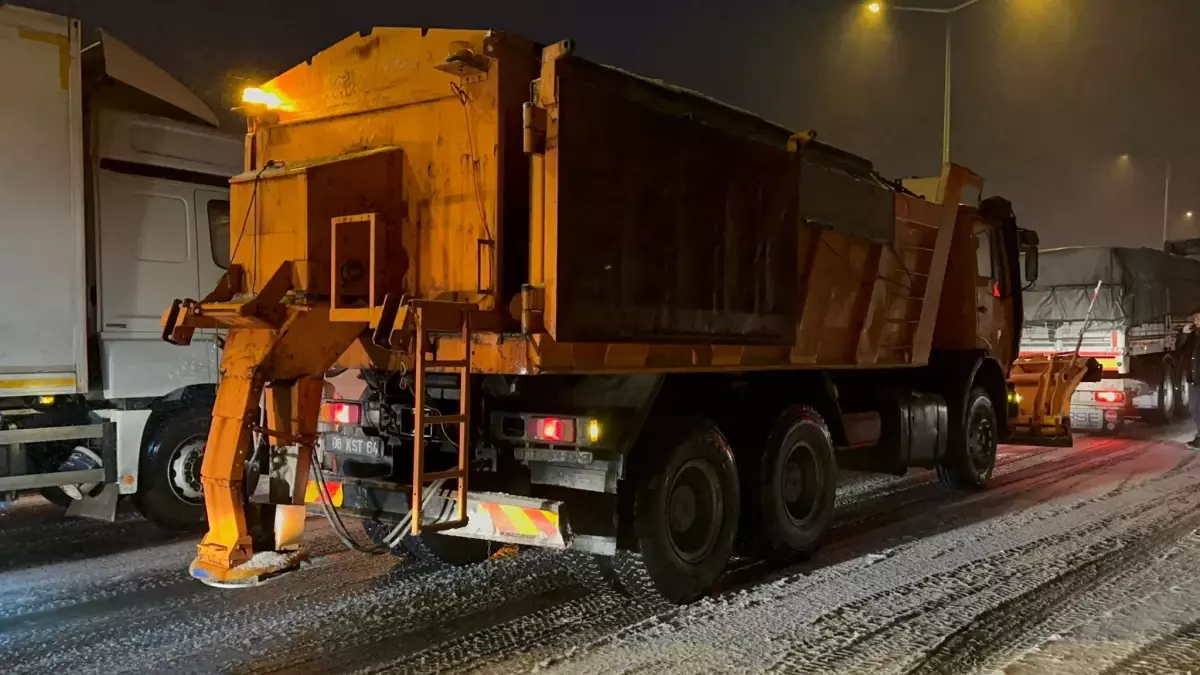 Bolu Dağı\'nda Zincirleme Kaza: 1 Yaralı, Uzun Araç Kuyrukları