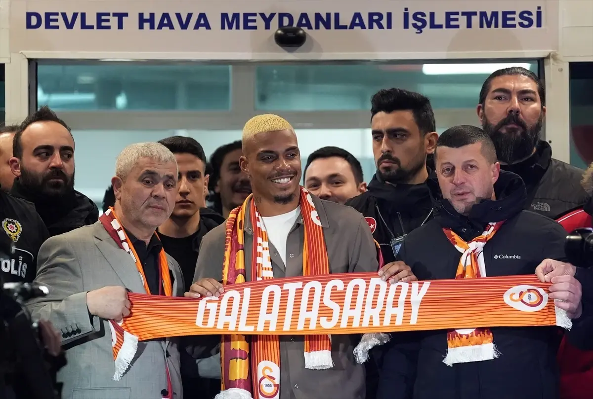 Lemina İstanbul\'a Geldi