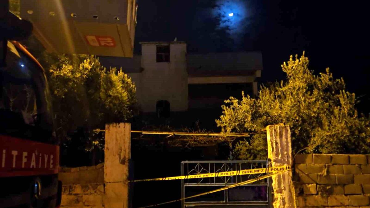 Evi Ateşe Veren Şahıs Dumandan Yarınlandı