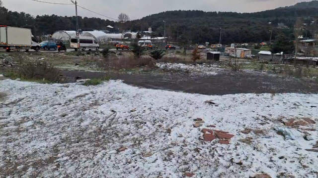 İstanbul'da beklenen kar yağışı başladı