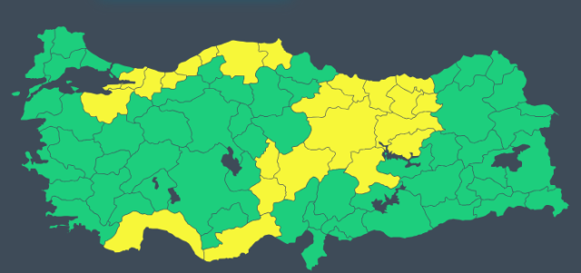 İstanbul'da Kar Yağışı Uyarısı: Kuvvetli Sağanaklar Bekleniyor