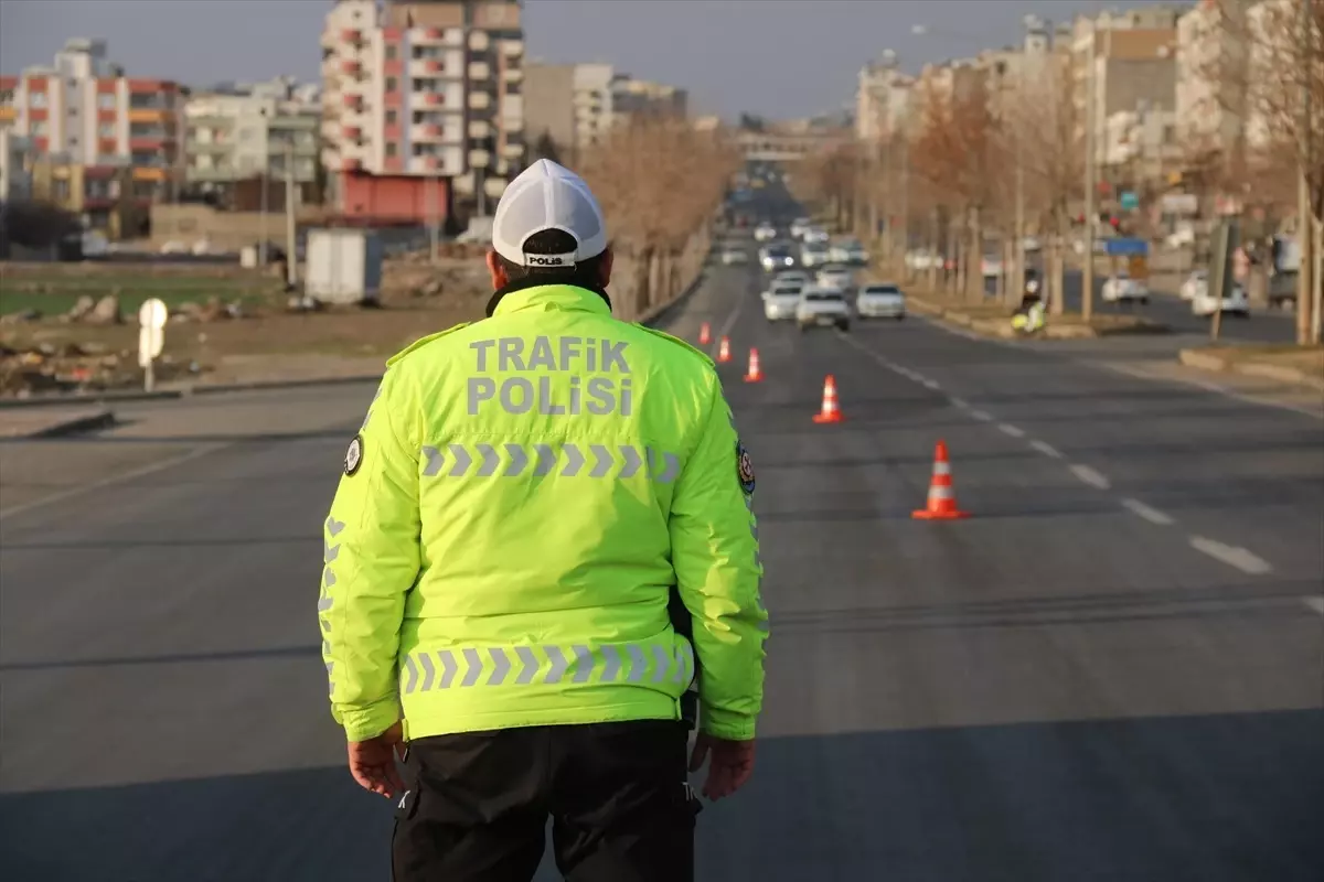 Siverek\'te Dronlu Trafik Denetimi