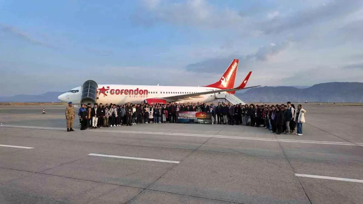 Şırnaklı öğrenciler "Şehri Nuh\'tan Şehitler Diyarına" yolculuğunda