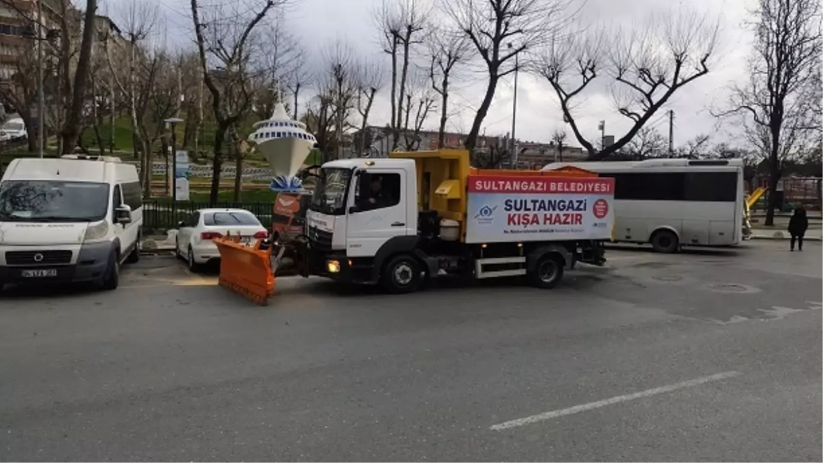 Sultangazi Belediyesi Karla Mücadele Çalışmalarını Hızlandırdı