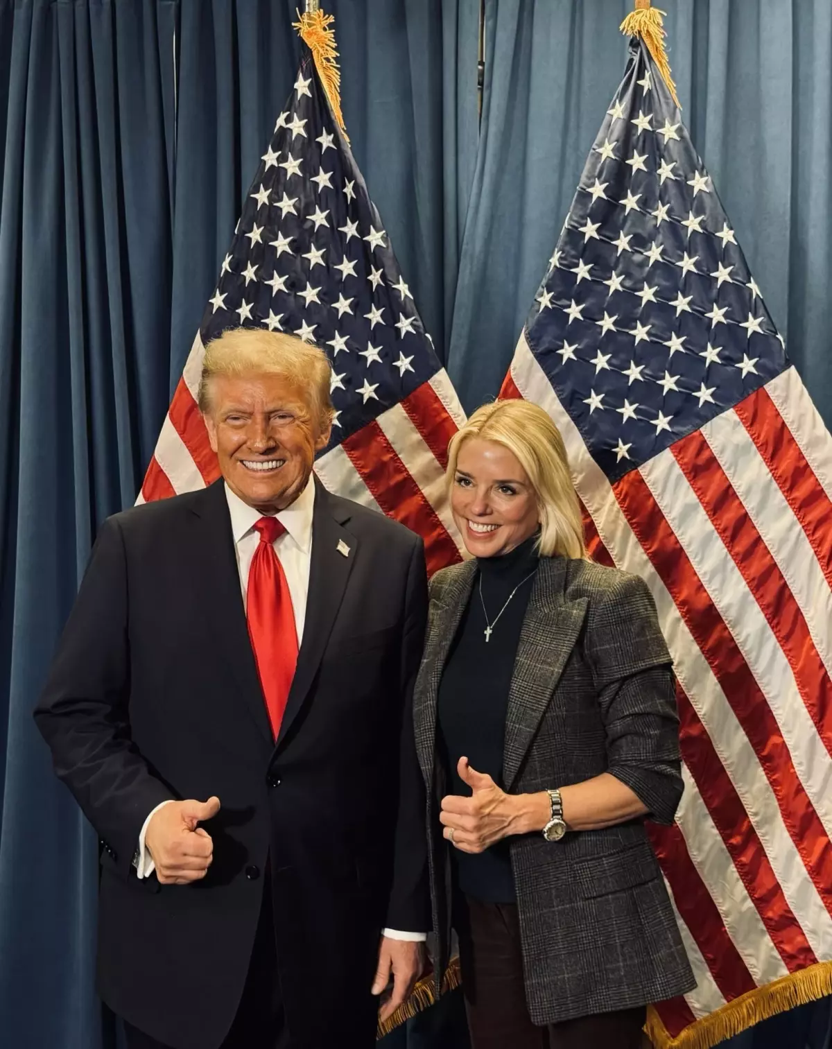 Pam Bondi, ABD\'nin Yeni Adalet Bakanı Olarak Seçildi