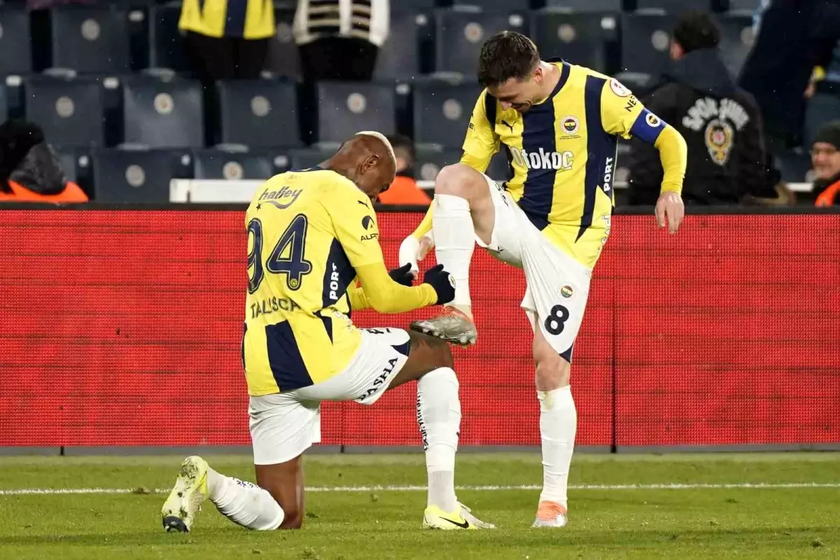 Fenerbahçe 1-0 Önde