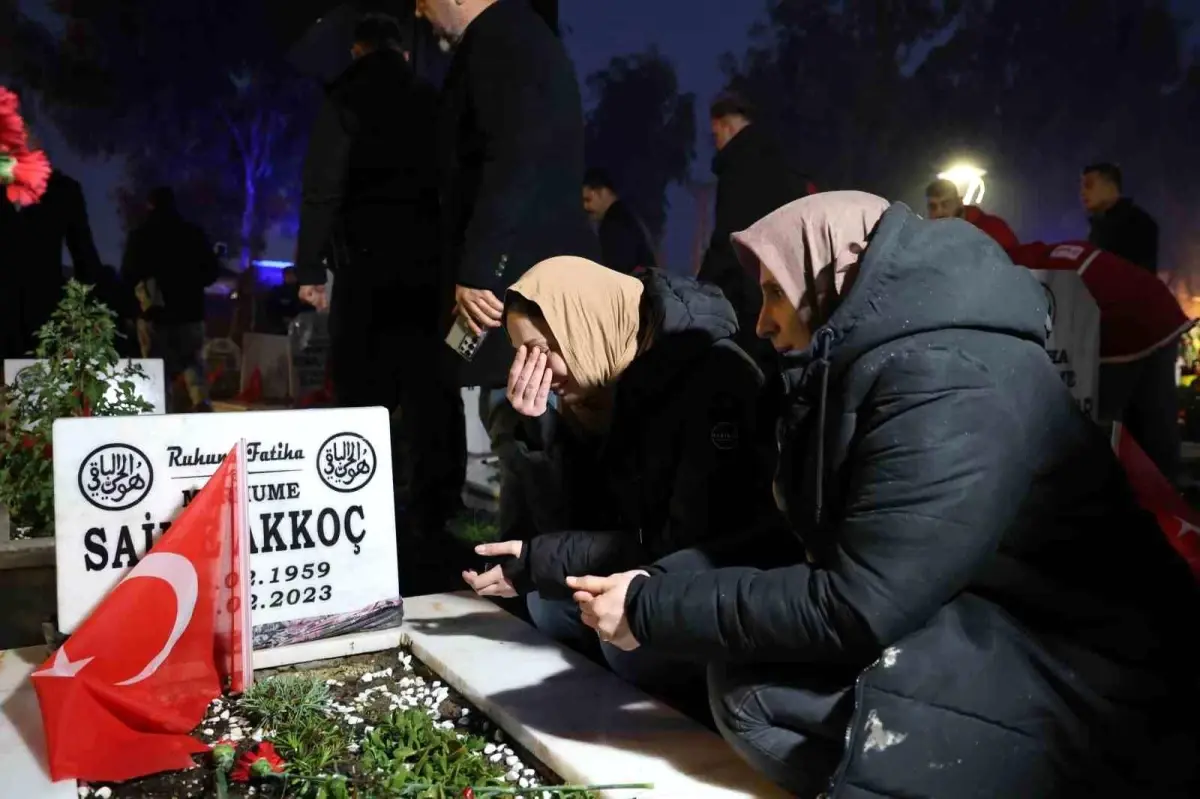 Almanya\'dan Hatay\'a ziyarete geldiler, dönmelerine 2 gün kala depremde hayatlarını kaybettiler