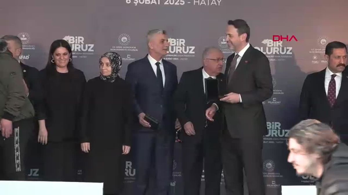 Bakan Bolat: 1,5 yıl sonra depremden hasar gören illerimiz adeta küllerinden doğacak