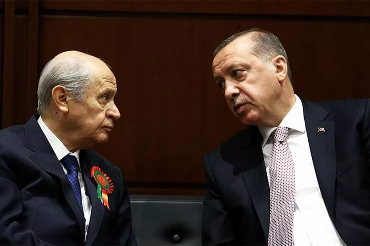 Cumhurbaşkanı Erdoğan ve Devlet Bahçeli\'ye hakaret eden şüpheli için gözaltı kararı