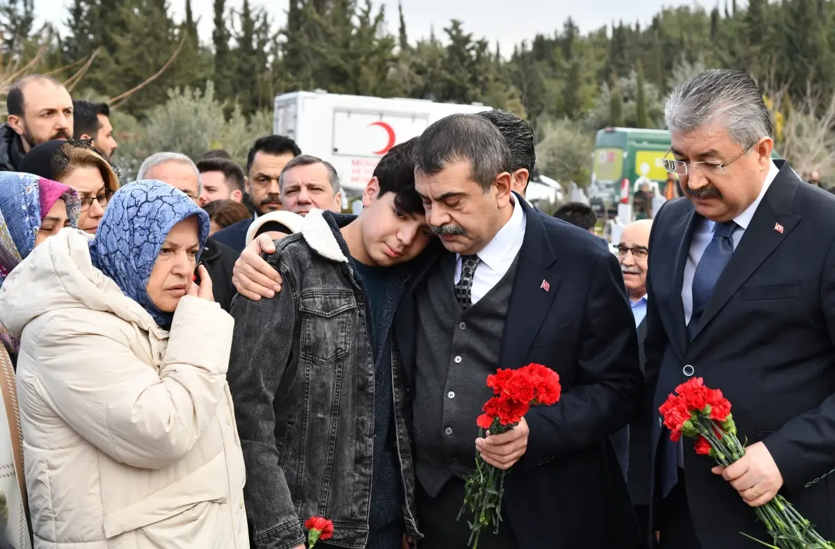 Osmaniye\'de Deprem Felaketinin Yıl Dönümünde Mevlit Programı Düzenlendi