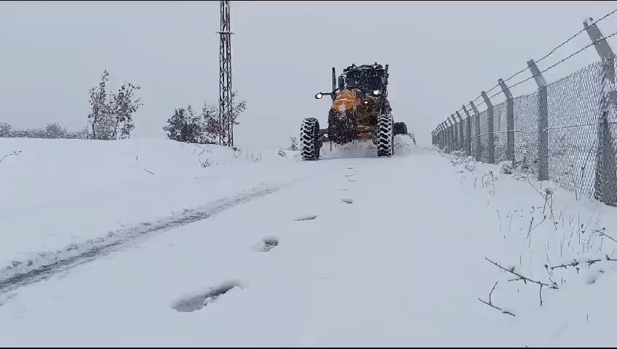 Kardan Kapanan Köy Yolu Sayısı 371\'e Ulaştı