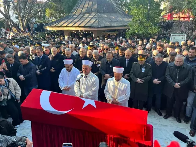 Evlilik yıl dönümünde şehit düştü, kızının doğum gününde toprağa verildi