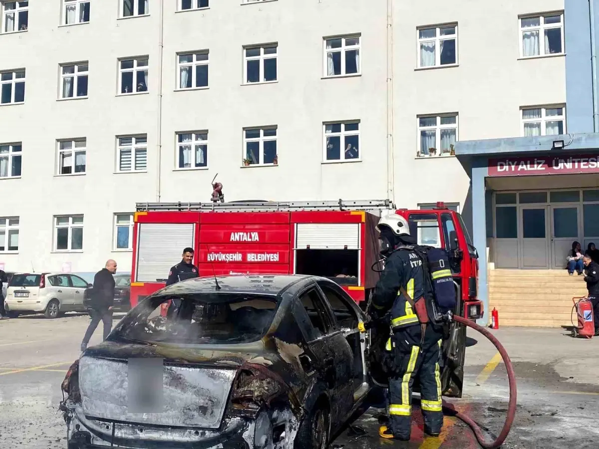 Serik Hastane Otoparkında Yangın