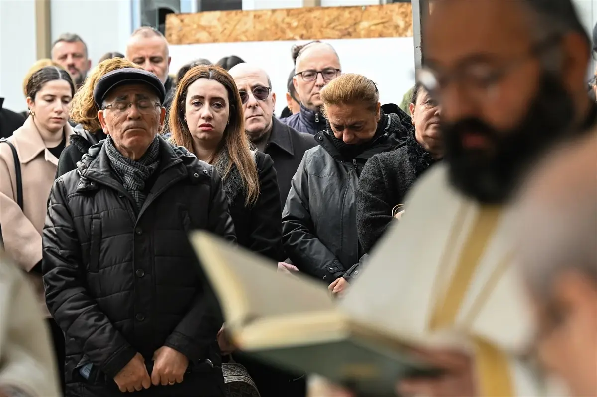 Antakya\'da Depremdeki Kayıplar İçin Ayin