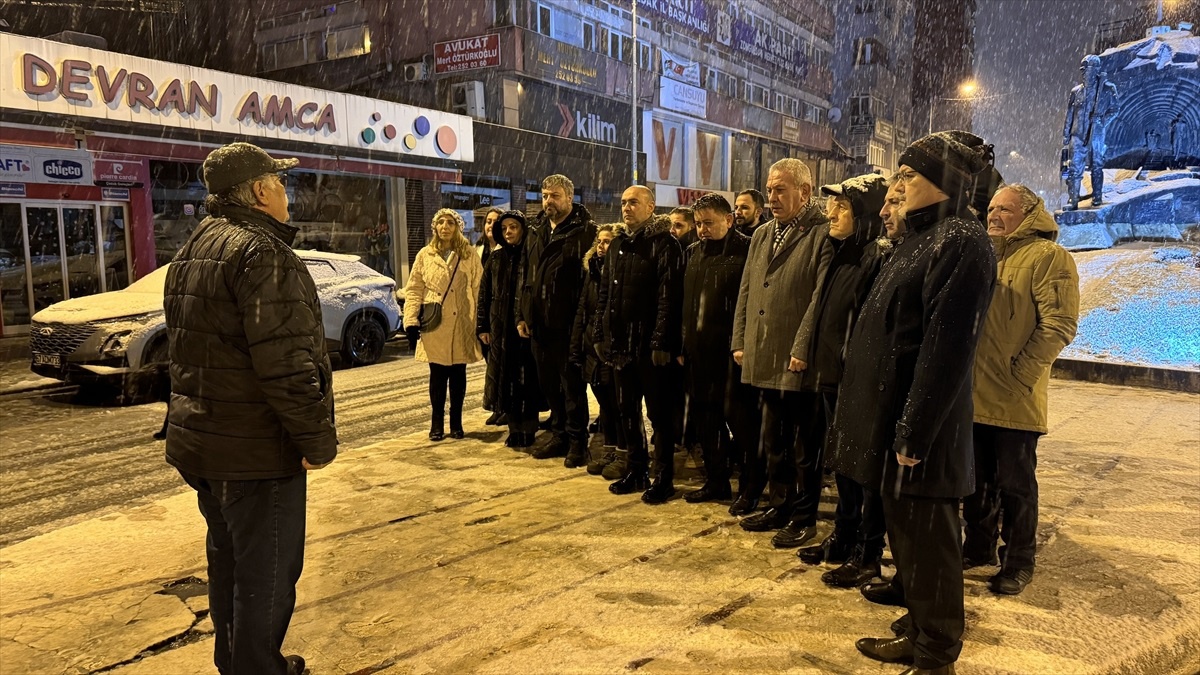 Zonguldak\'ta Deprem Şehitleri Anıldı