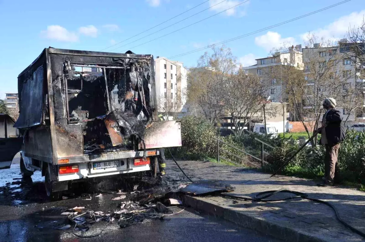 Mobil Lokma Aracında Yangın