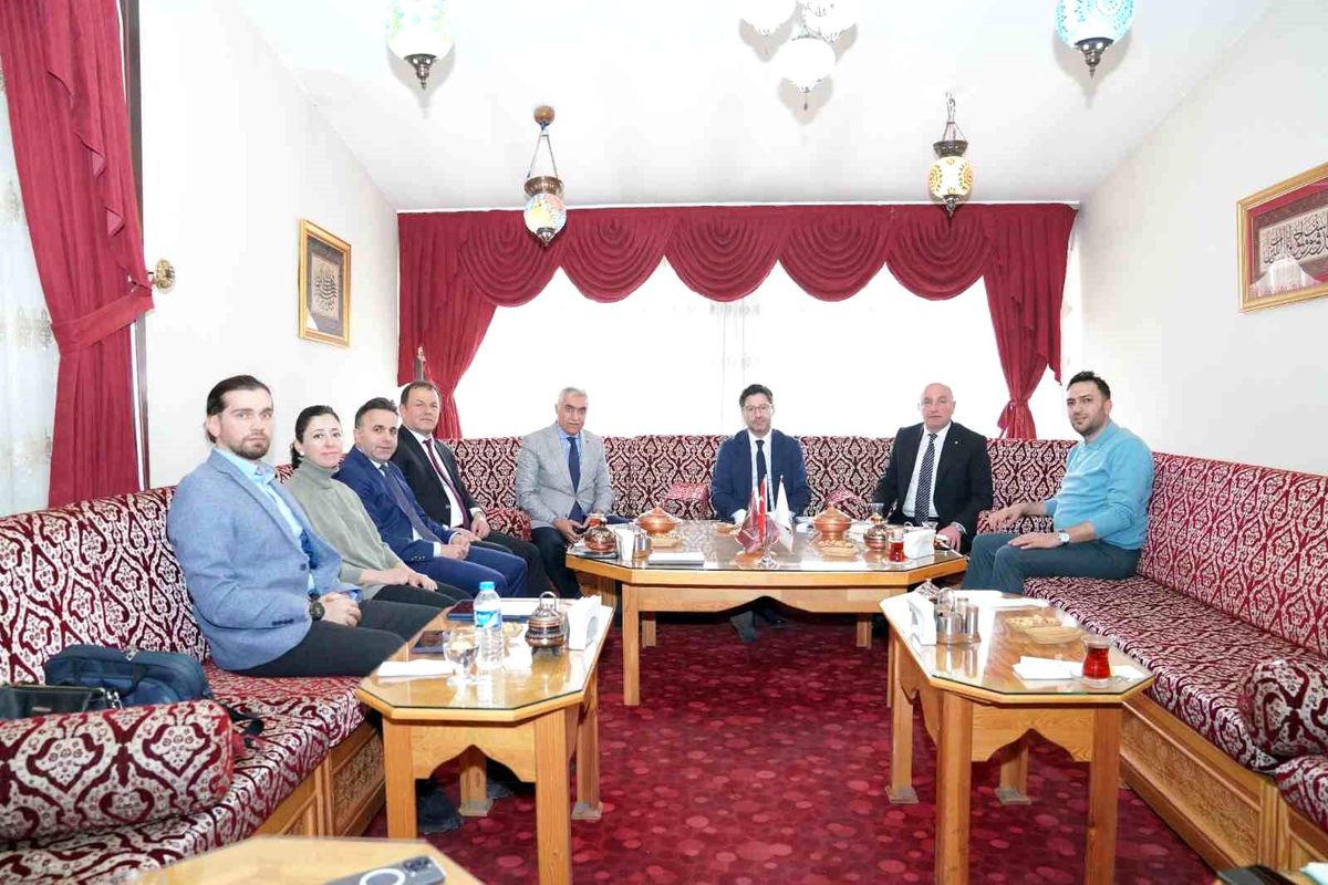 Palandöken Ekonomik Forumu Toplantısı Tebrizkapı Çarşısı\'nda Gerçekleşti