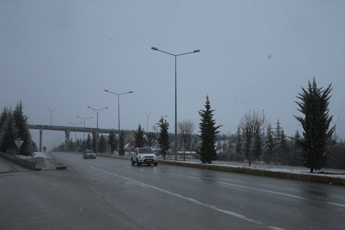 Tokat\'ta Kar Yağışı Etkili