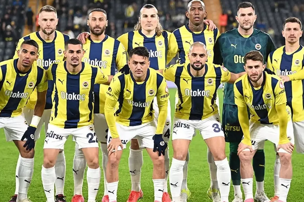 Yeni transfer haftalarca yok! Fenerbahçe\'ye 3 isimden kötü haber