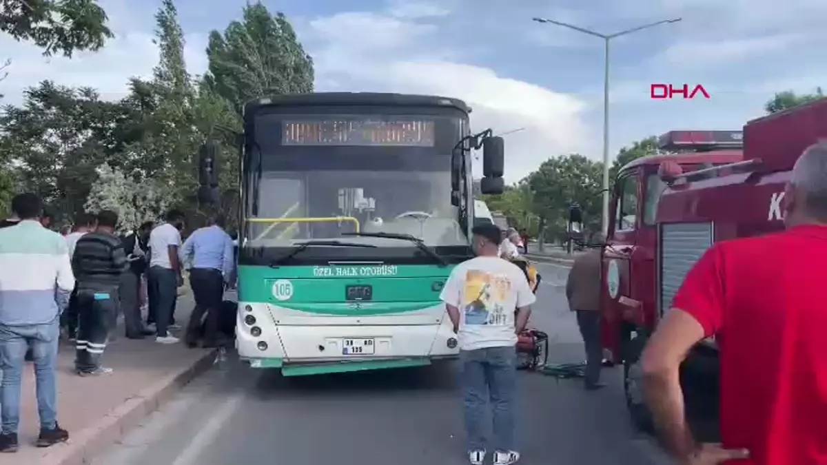 Kayseri\'de Otobüs Kazasında Anne Hayatını Kaybetti, Oğlu Yaralandı